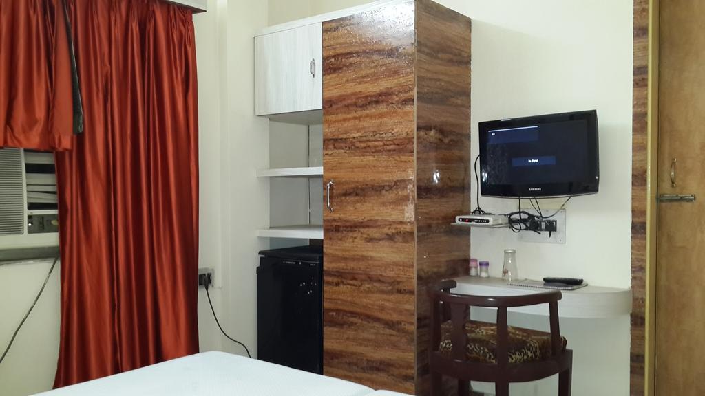 Rupasi Bangla Hotel Колката Стая снимка