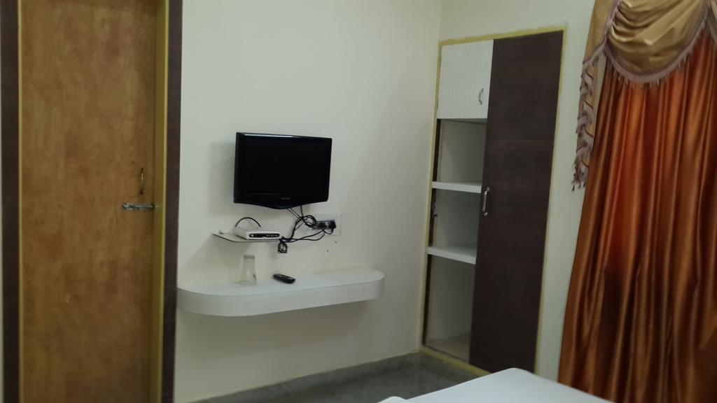 Rupasi Bangla Hotel Колката Екстериор снимка
