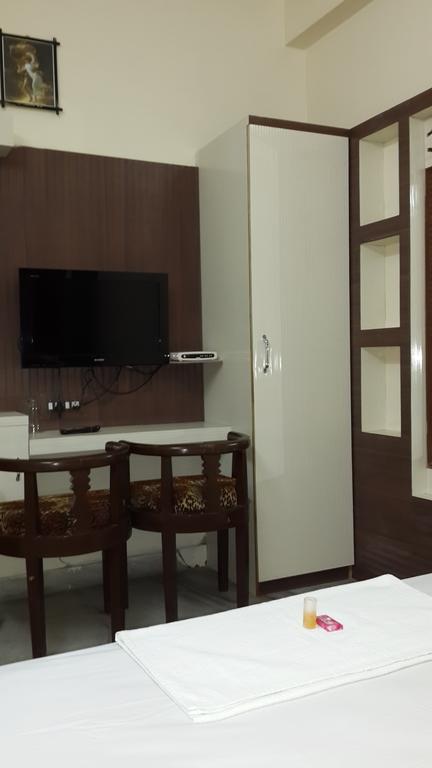 Rupasi Bangla Hotel Колката Стая снимка